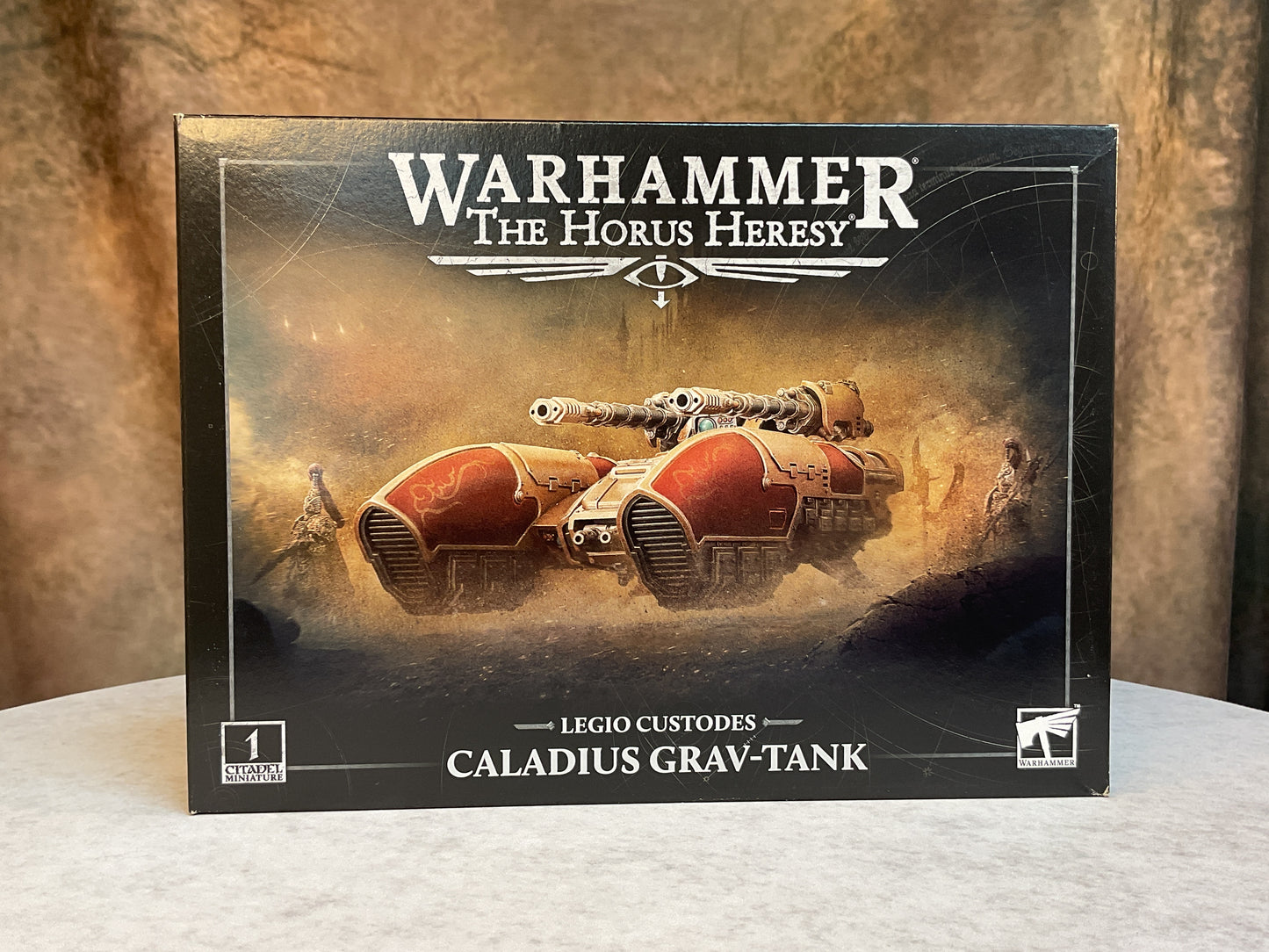 Miniatures - Warhammer -31-138- Legio Custodes: Coronus Grav Tank