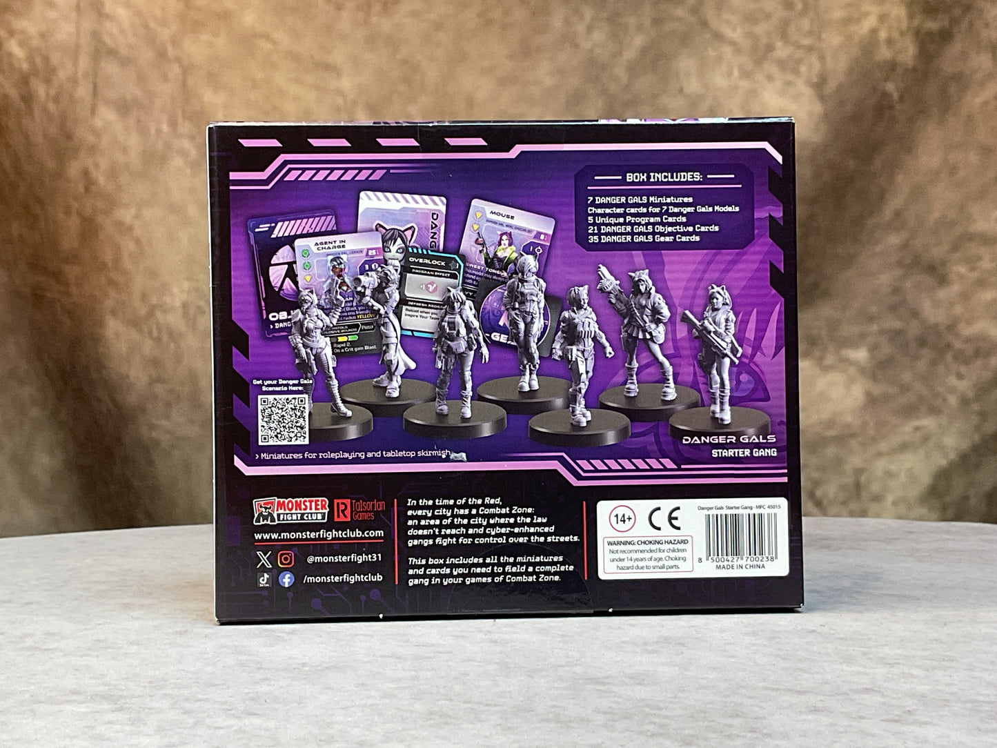 Miniatures – Cyberpunk RED: Combat Zone– Starter Gang– Danger Gals