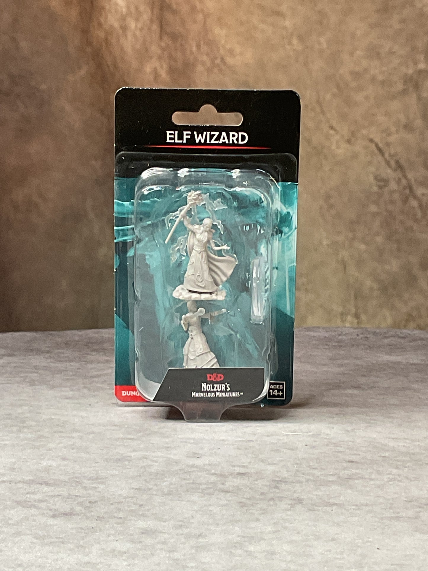 Miniatures – D&D Nolzur's Marvelous Miniatures: Unpainted Minis– Wave 3– Elf Female Wizard