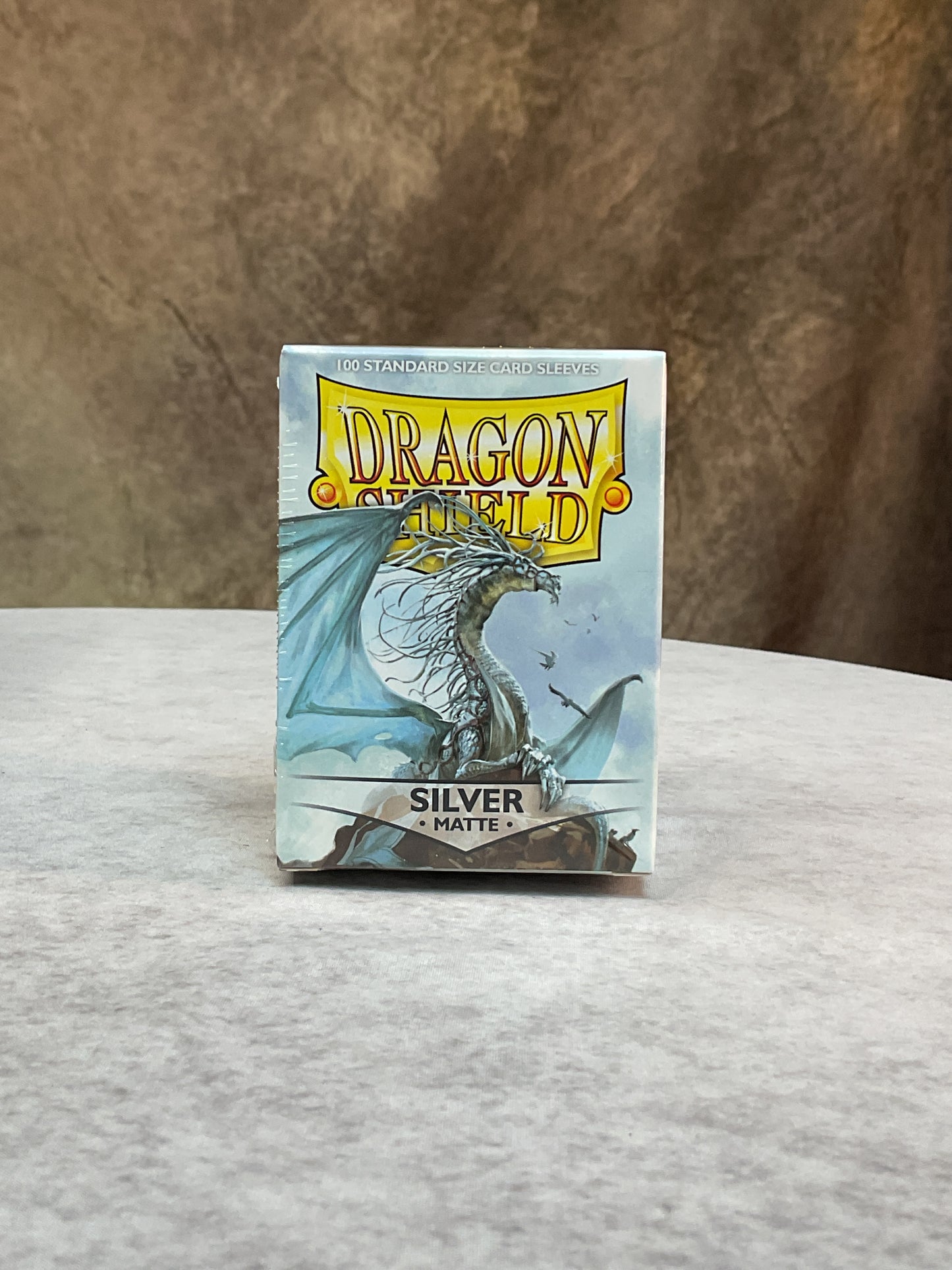 TCG – Dragon Shield – Standard Matte Sleeves Silver (100ct)