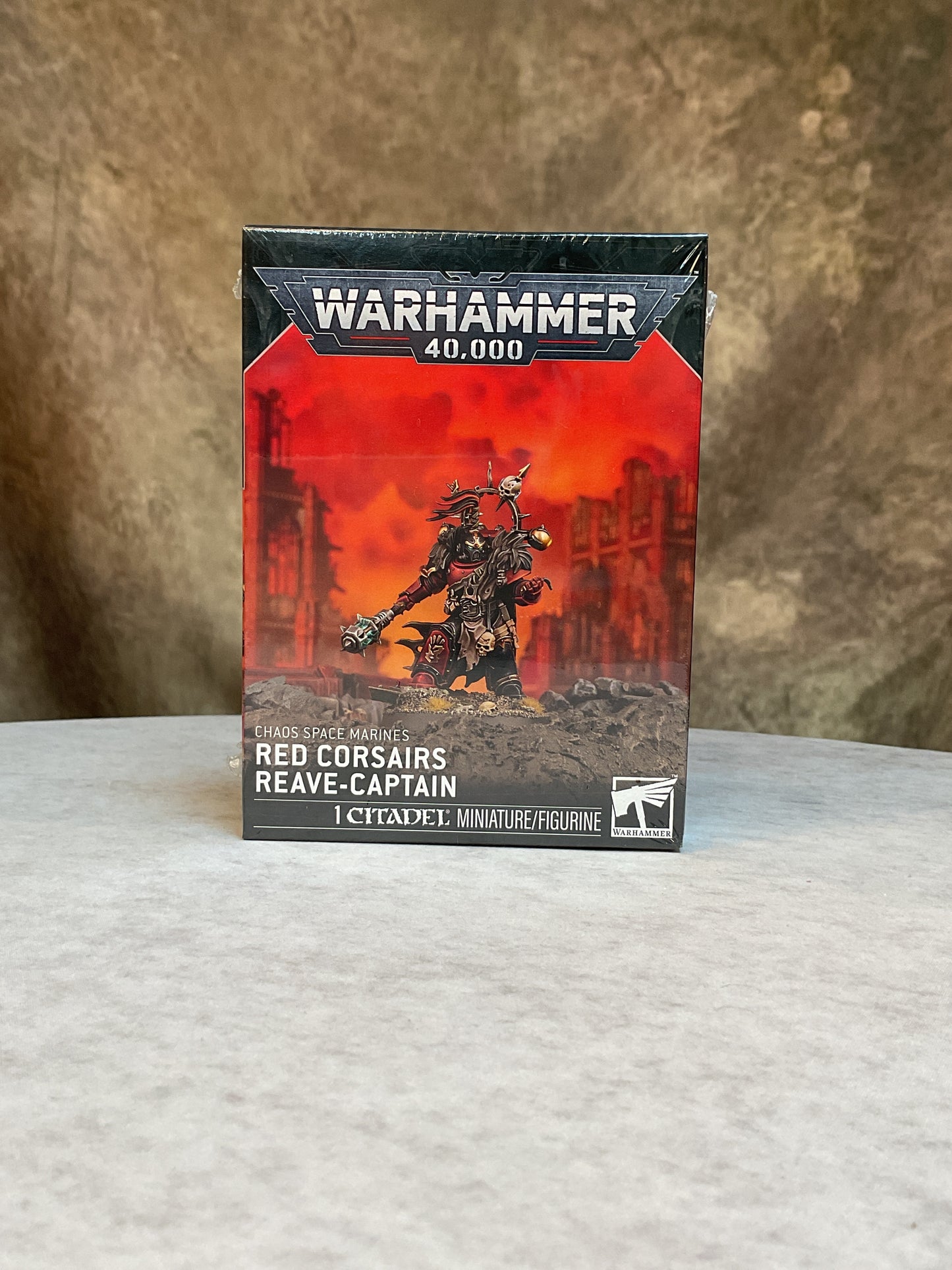 Miniatures - Warhammer - Red Corsairs-Reave Captain