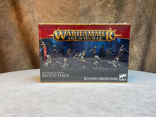 Miniatures - Warhammer: Daughters of Khaine:Blood Hags