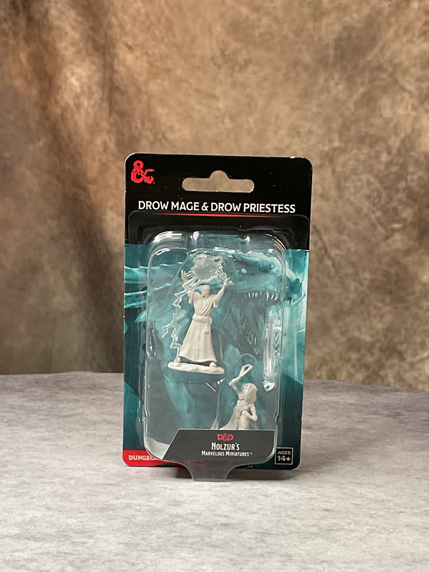 Miniatures – D&D Nolzur's Marvelous Miniatures: Unpainted Minis– Wave 12– Drow Mage & Drow Priestess