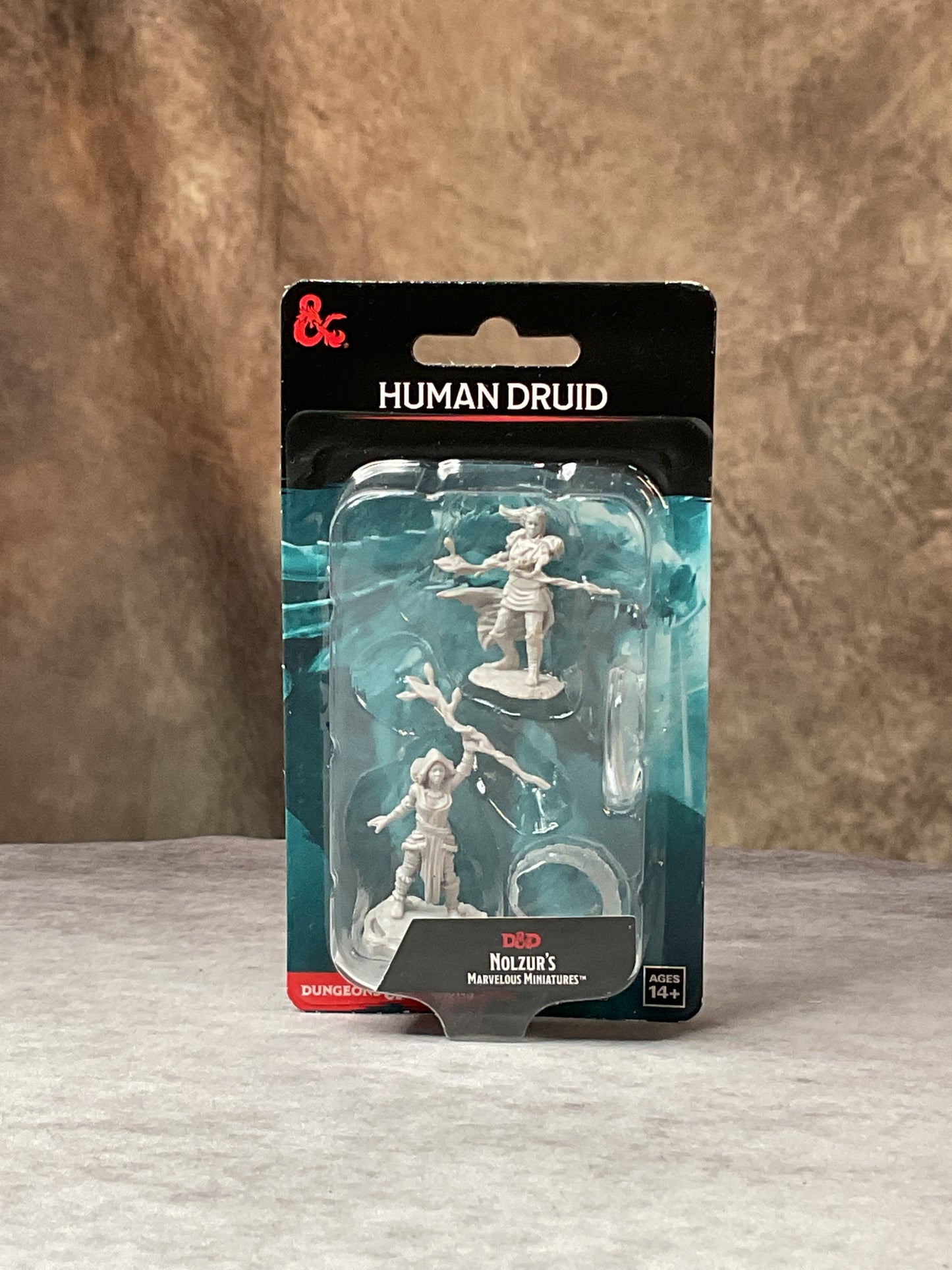 Miniatures – D&D Nolzur's Marvelous Miniatures: Unpainted Minis– Wave 14– Human Druid Female
