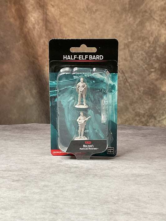 Miniatures – D&D Nolzur's Marvelous Miniatures: Unpainted Minis– Wave 7– Female Half – Elf Bard