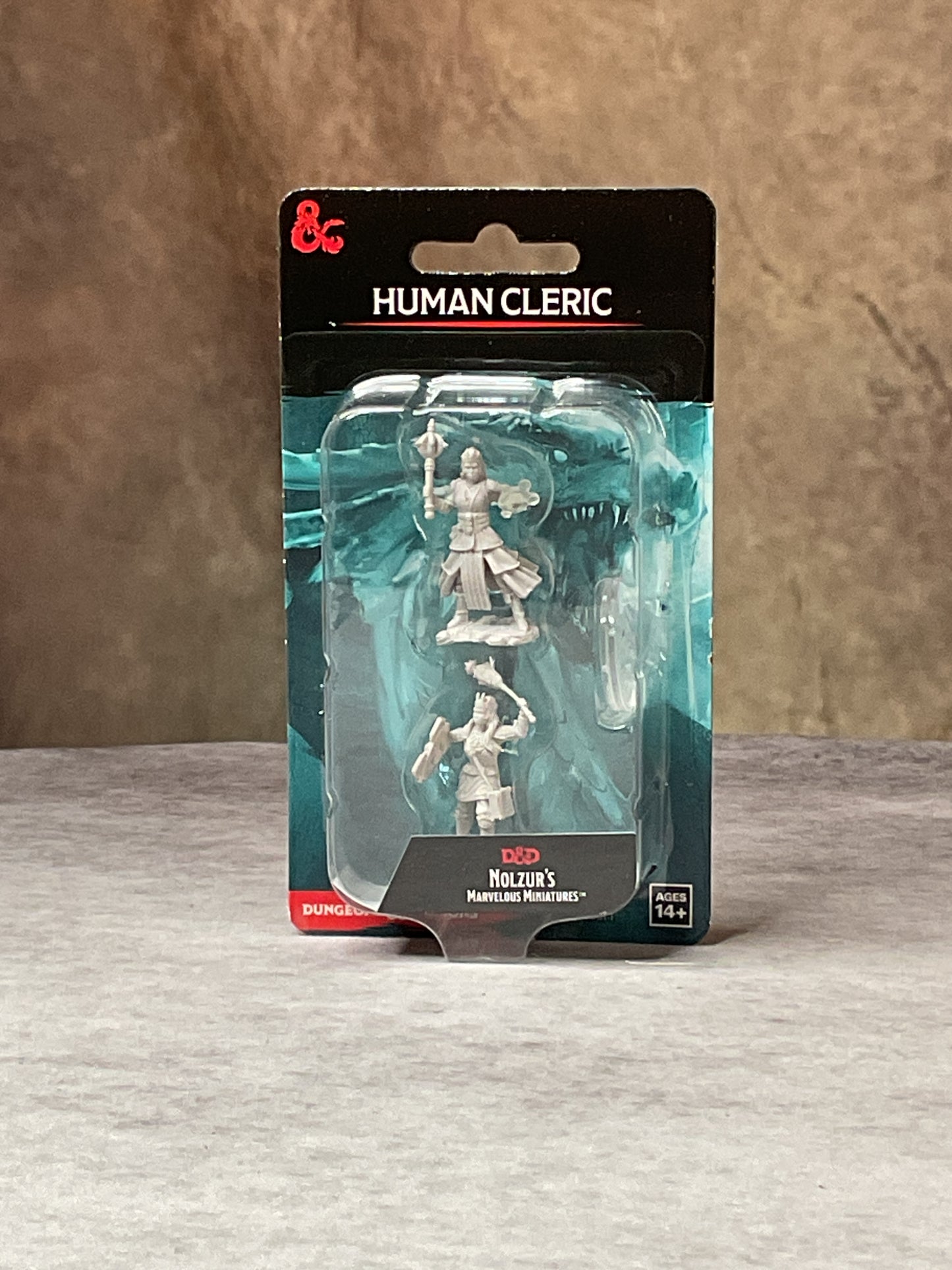 Miniatures – D&D Nolzur's Marvelous Miniatures: Unpainted Minis– Wave 8– Female Human Cleric