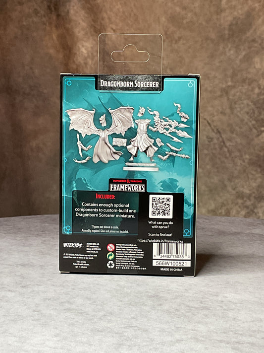 Miniatures – D&D Frameworks: Wave 1– Dragonborn Sorcerer Female