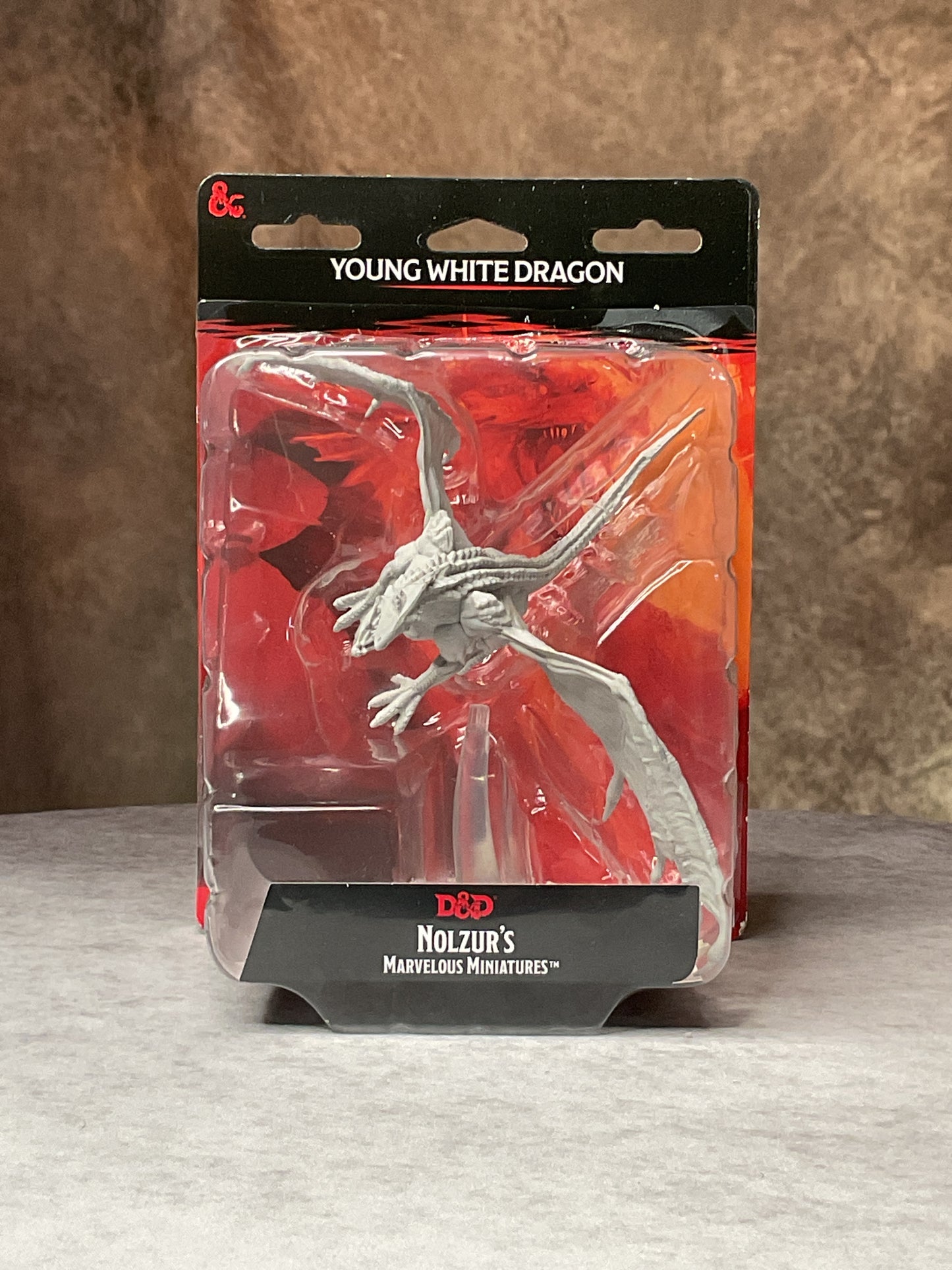 Miniatures – D&D Nolzur's Marvelous Miniatures: Unpainted Minis– Wave 9– Young White Dragon