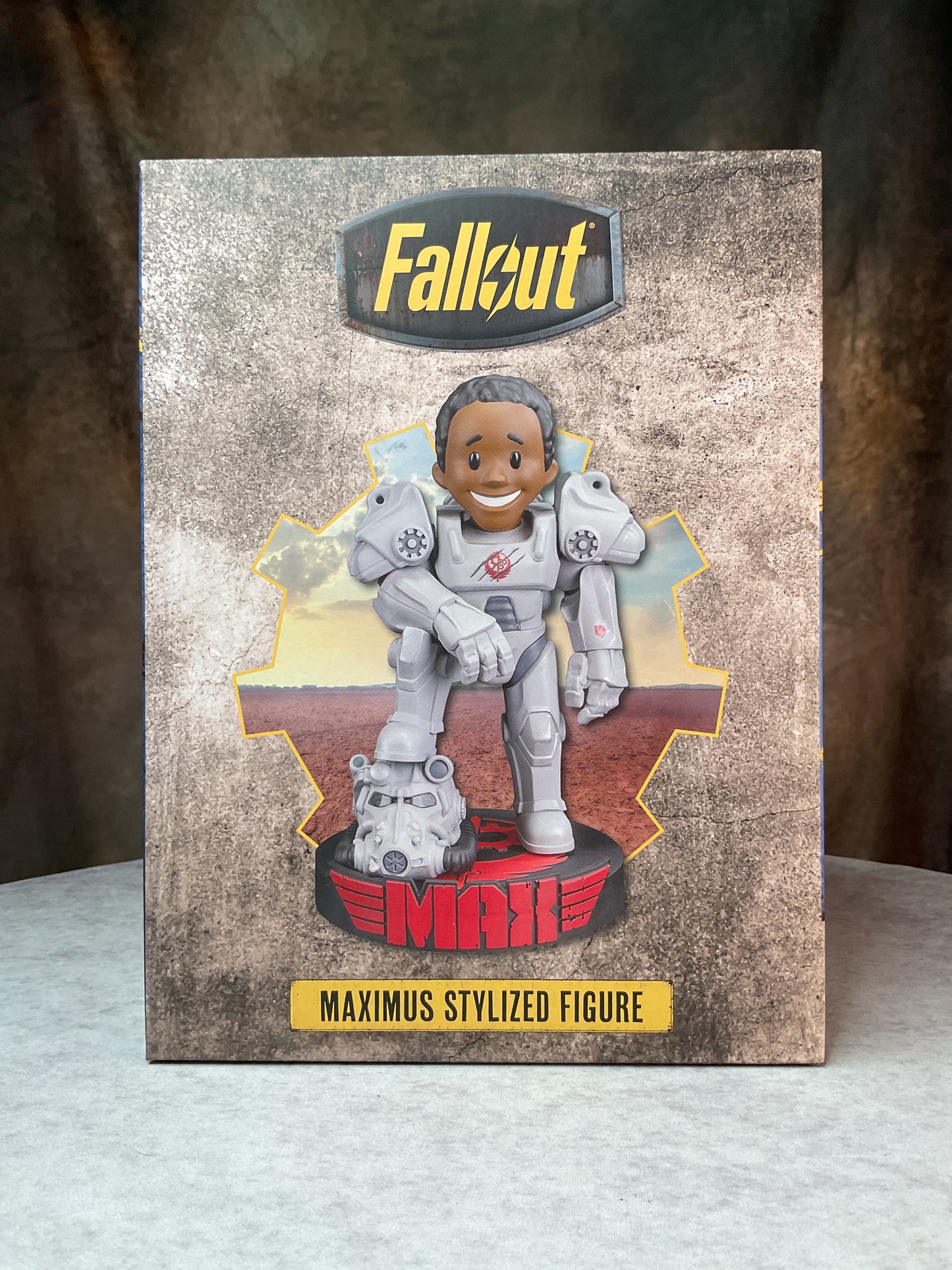 Collectibles – Dark Horse – Fallout – Maximus Stylized Vinyl Figure