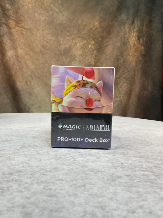 TCG – Ultra Pro – PRO 100+ Deck Box Final Fantasy Stiltzkin, Moogle Merchant